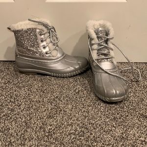silver duck boots
